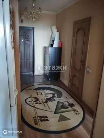 2-комнатная квартира, этаж 13 из 19, 84 м²
