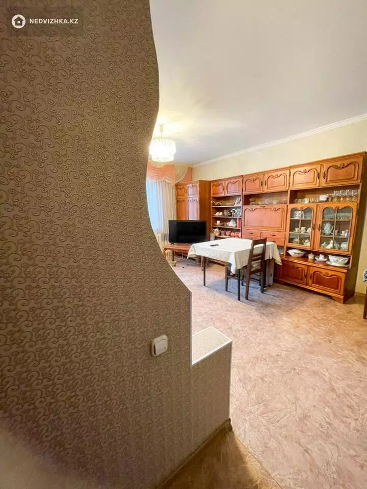 70 м², 3-комнатная квартира, этаж 3 из 9, 70 м², изображение - 1