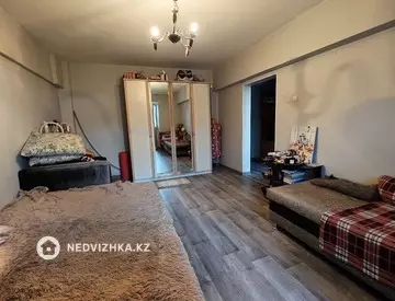 1-комнатная квартира, этаж 3 из 3, 34 м²