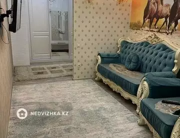 3-комнатная квартира, этаж 8 из 9, 61 м²