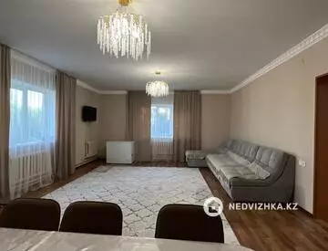 3-комнатный дом, 12 соток, 169 м²