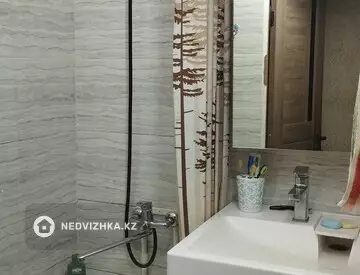 2-комнатная квартира, этаж 4 из 5, 47 м²