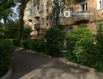 1-комнатная квартира, этаж 4 из 4, 30 м²