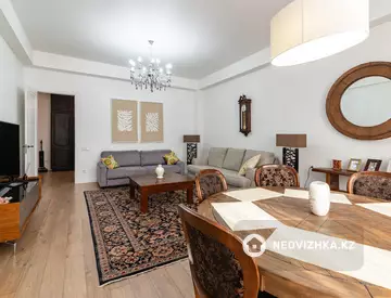 2-комнатная квартира, этаж 1 из 3, 111 м²