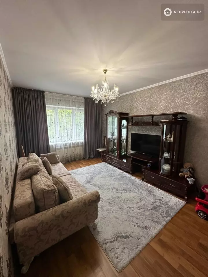 75.6 м², 3-комнатная квартира, этаж 2 из 9, 76 м², изображение - 1