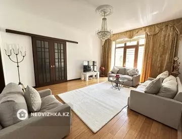 4-комнатная квартира, этаж 2 из 3, 110 м²