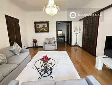 4-комнатная квартира, этаж 2 из 3, 110 м²