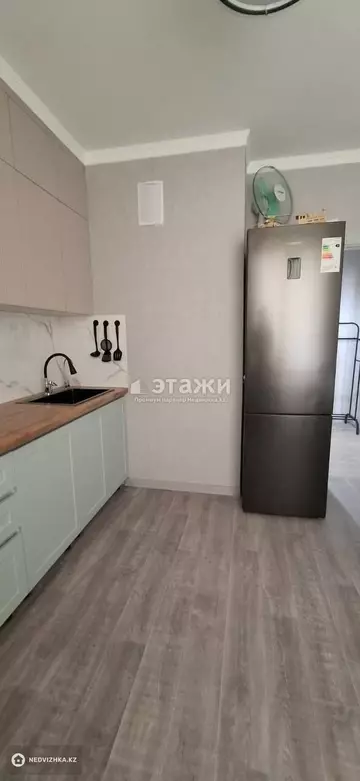 2-комнатная квартира, этаж 3 из 16, 62 м²