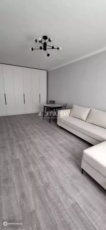 61.8 м², 2-комнатная квартира, этаж 3 из 16, 62 м², изображение - 9