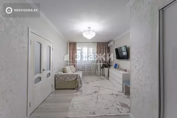 2-комнатная квартира, этаж 13 из 13, 66 м²