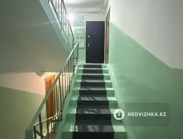 2-комнатная квартира, этаж 3 из 5, 48 м²