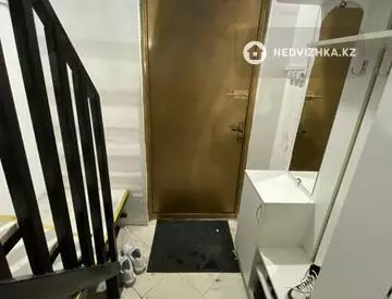 Офисное помещение, 2 этажа, в жилом доме, 18 м²