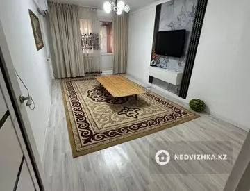 3-комнатная квартира, этаж 1 из 5, 90 м²