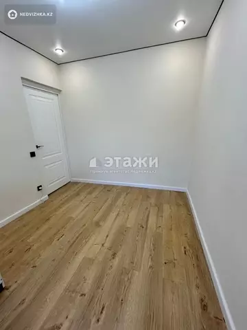1-комнатная квартира, этаж 3 из 5, 32 м²