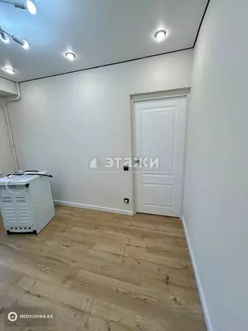 1-комнатная квартира, этаж 3 из 5, 32 м²