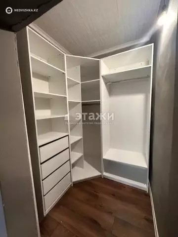 1-комнатная квартира, этаж 9 из 9, 40 м²