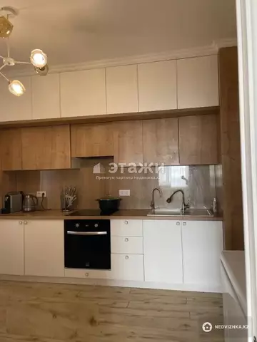 3-комнатная квартира, этаж 8 из 10, 73 м²
