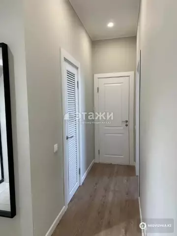 2-комнатная квартира, этаж 9 из 9, 62 м²