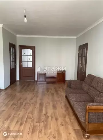 3-комнатная квартира, этаж 4 из 5, 92 м²