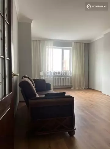 3-комнатная квартира, этаж 4 из 5, 92 м²