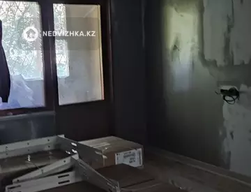 4-комнатная квартира, этаж 2 из 5, 100 м²