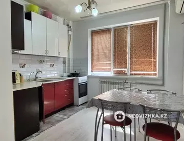 2-комнатная квартира, этаж 4 из 5, 63 м², на длительный срок