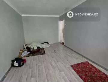 1-комнатная квартира, этаж 4 из 4, 33 м²
