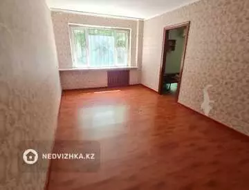 3-комнатная квартира, этаж 2 из 5, 60 м²