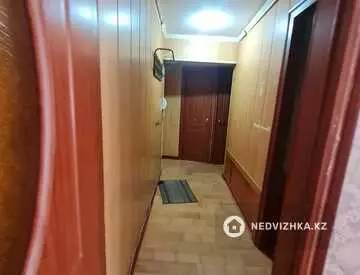 3-комнатная квартира, этаж 2 из 5, 60 м²