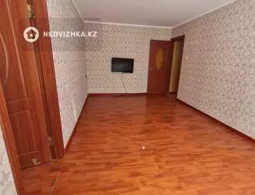 3-комнатная квартира, этаж 2 из 5, 60 м²
