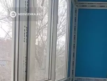 1-комнатная квартира, этаж 4 из 5, 33 м²