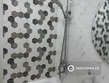 3-комнатная квартира, этаж 5 из 9, 70 м², на длительный срок