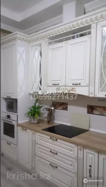 3-комнатная квартира, этаж 8 из 13, 98 м²