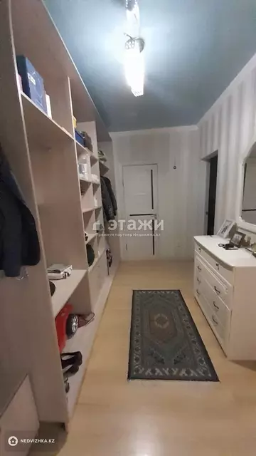 2-комнатная квартира, этаж 3 из 3, 52 м²