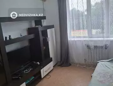 1-комнатная квартира, этаж 3 из 16, 38 м²