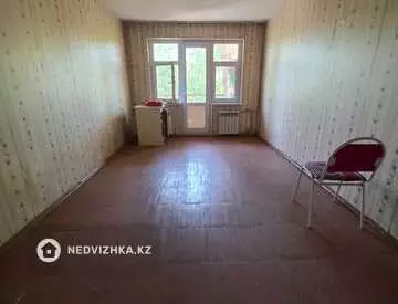 1-комнатная квартира, этаж 4 из 5, 33 м²