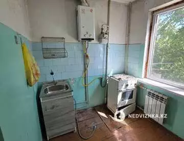 1-комнатная квартира, этаж 4 из 5, 33 м²
