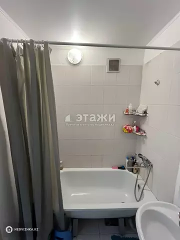2-комнатная квартира, этаж 3 из 5, 53 м²