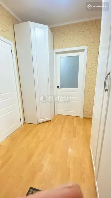 2-комнатная квартира, этаж 13 из 18, 56 м²