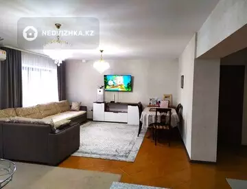 4-комнатная квартира, этаж 4 из 5, 125 м²