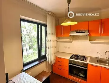 3-комнатная квартира, этаж 2 из 5, 66 м²