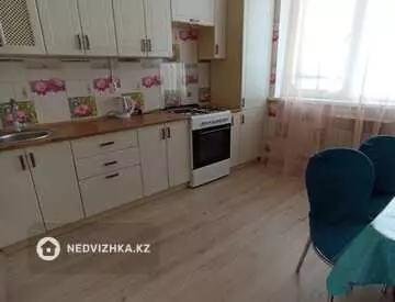 1-комнатная квартира, этаж 2 из 9, 43 м²