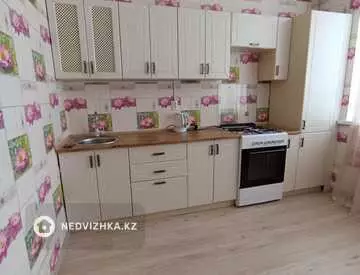 1-комнатная квартира, этаж 2 из 9, 43 м²