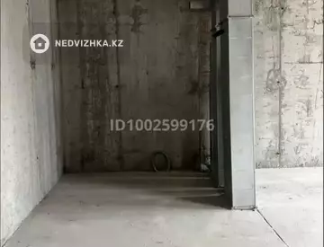 1-комнатная квартира, этаж 9 из 9, 35 м²