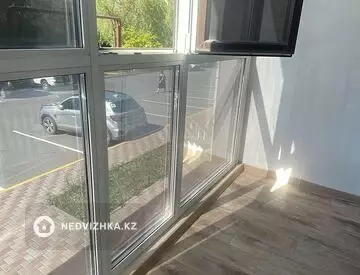 1-комнатная квартира, этаж 1 из 9, 47 м²