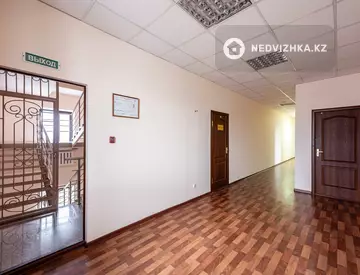 Производственное помещение, этаж 1 из 3, 4 372 м²