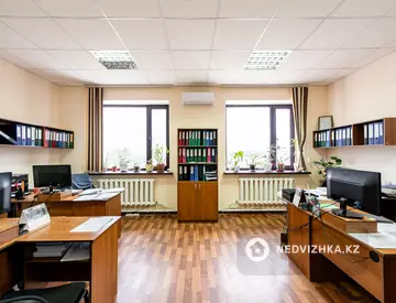 Производственное помещение, этаж 1 из 3, 4 372 м²