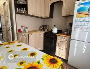 3-комнатная квартира, этаж 2 из 5, 63 м²