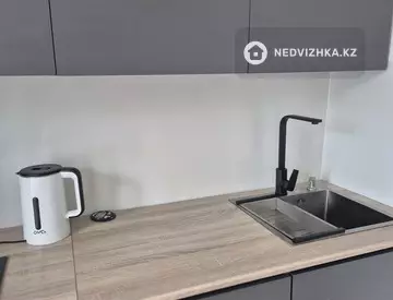 2-комнатная квартира, этаж 1 из 5, 45 м², посуточно