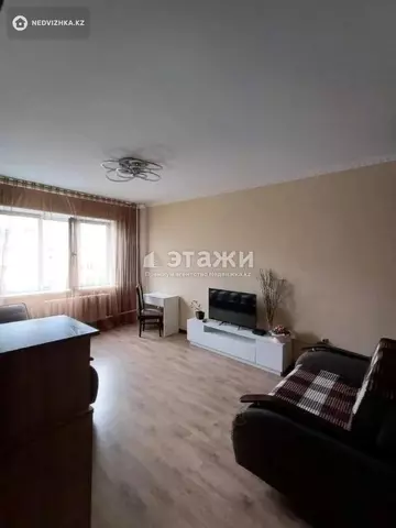 1-комнатная квартира, этаж 8 из 9, 40 м²